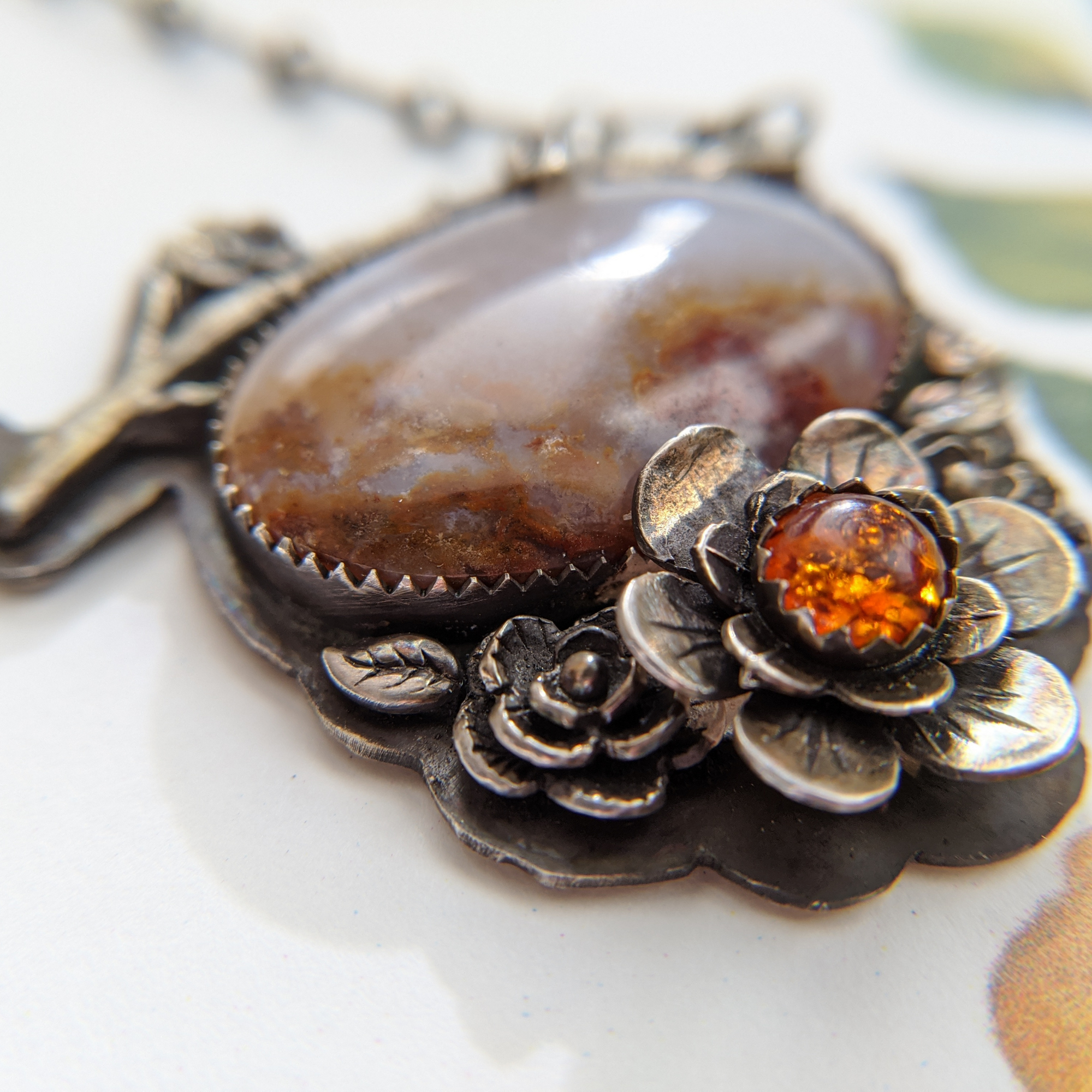Moss Agate stone and amber in a flower necklace