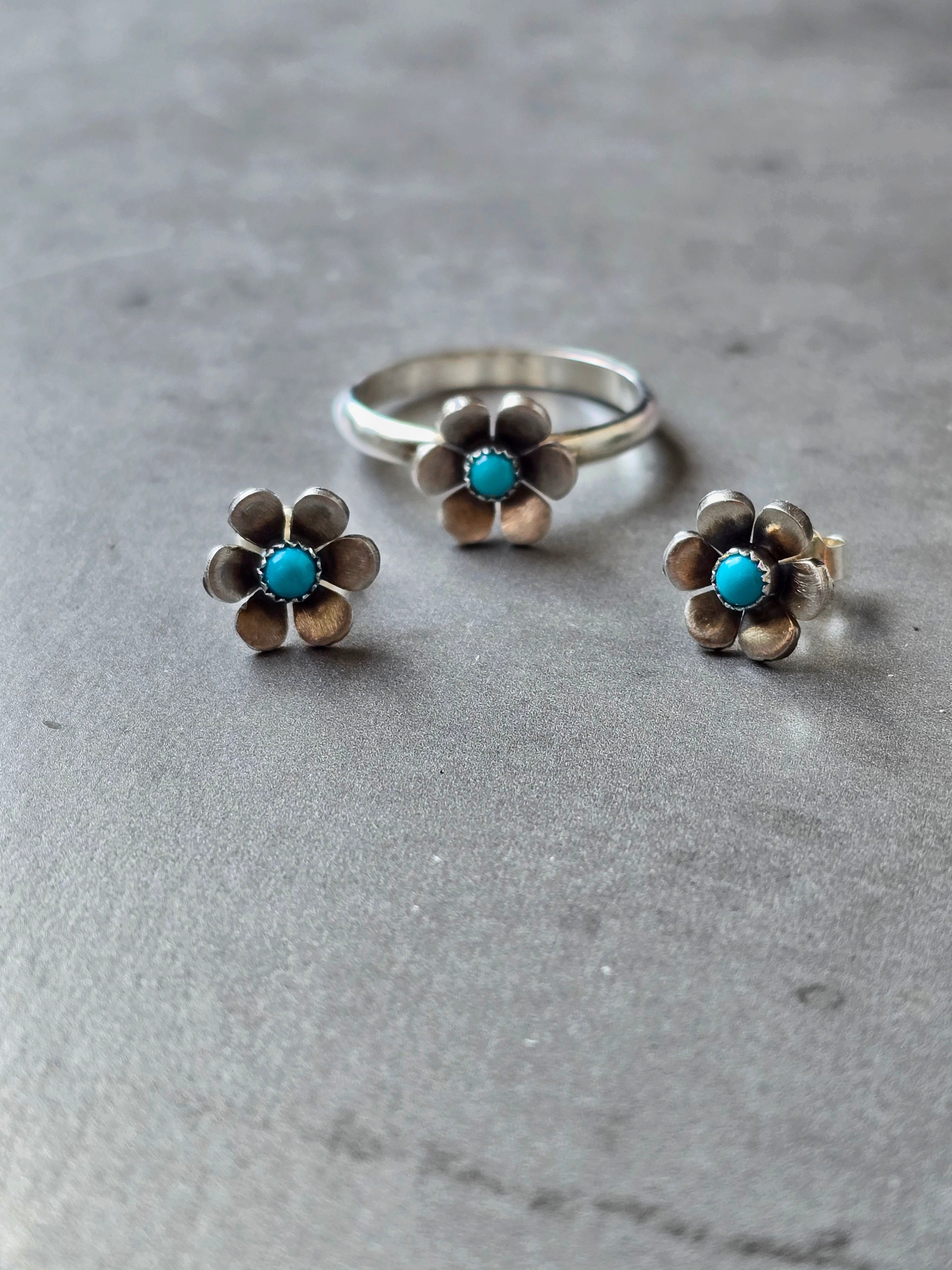 Floral Ring with Turquoise