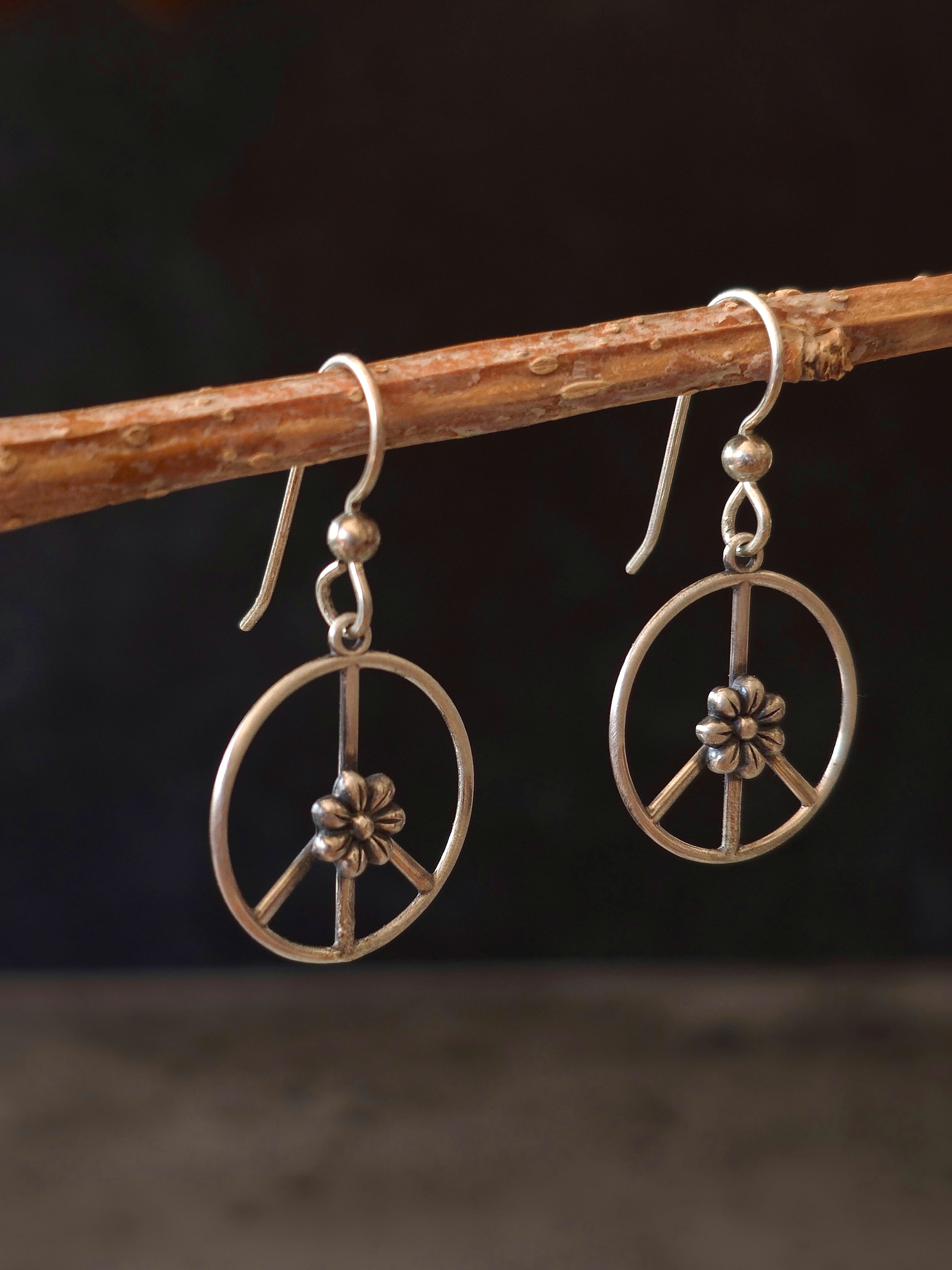 Retro Style Peace Sign Earrings