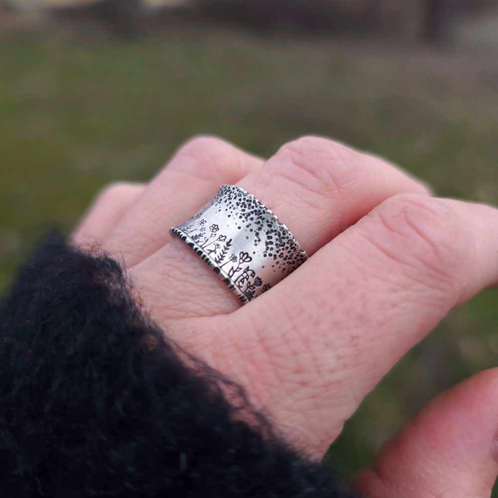 Sterling Silver Wildflower Band Ring