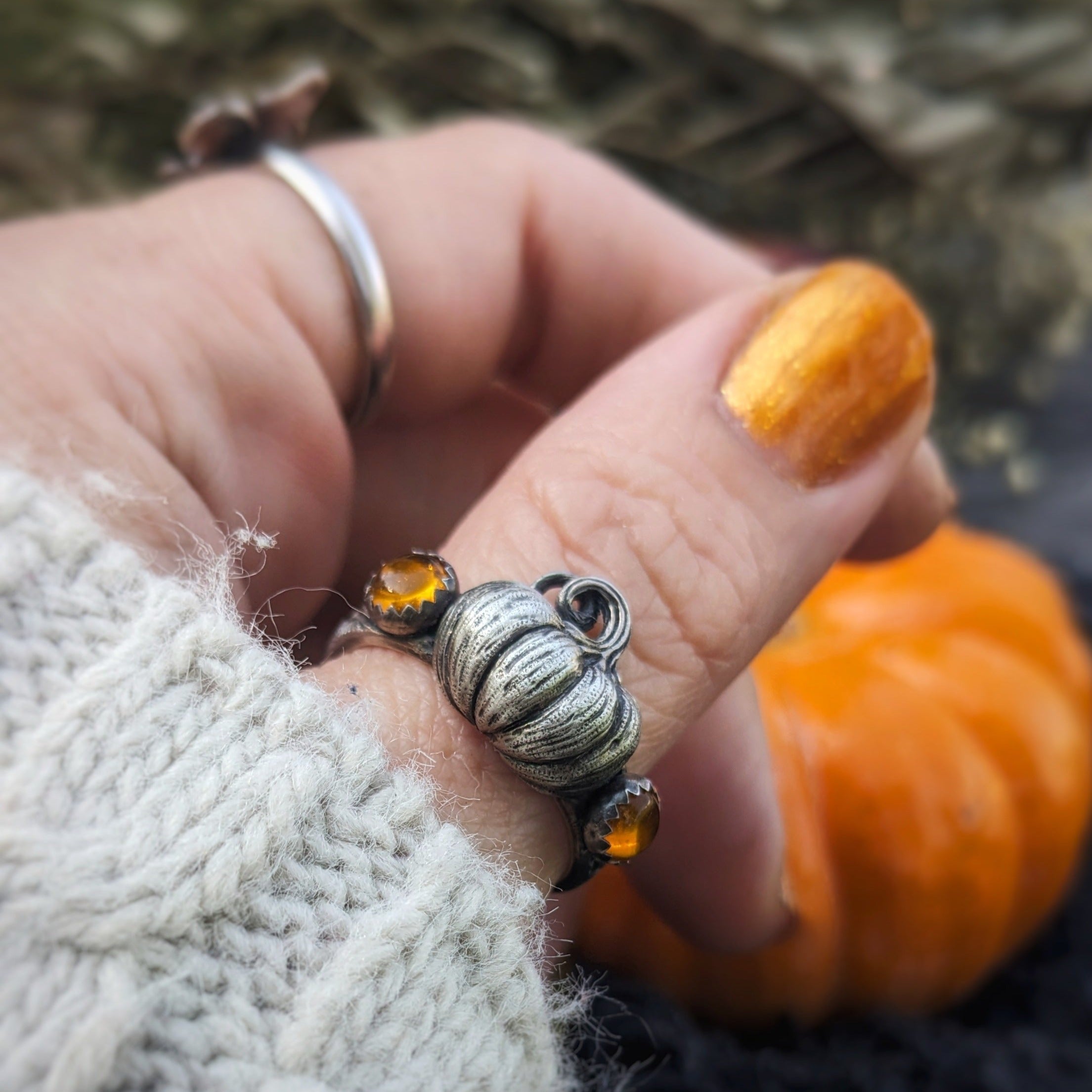 Pumpkin Ring with Amber