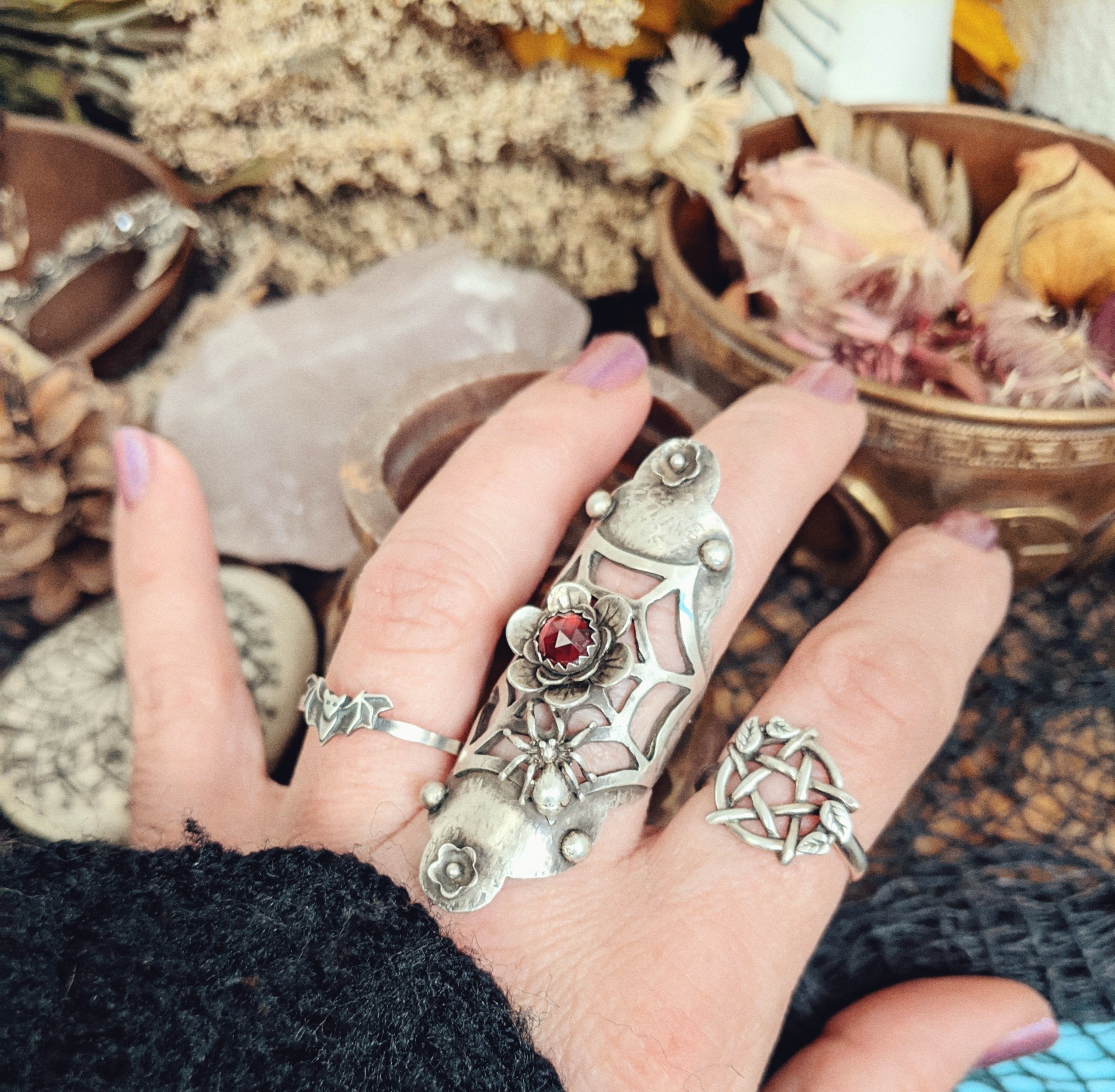 Pentacle Ring with Leaves
